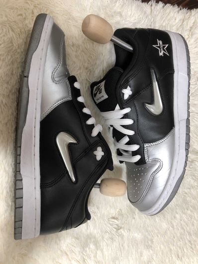 Supreme × Nike Dunk Low "Metallic Silver/Black"