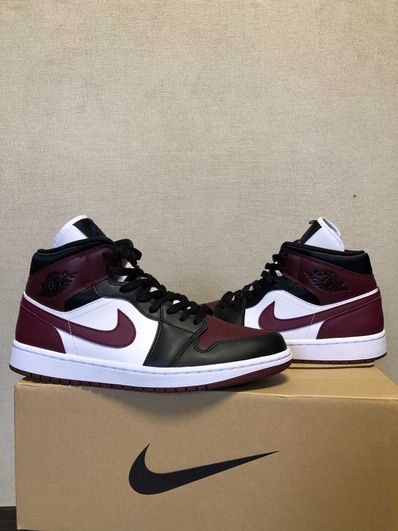 NIKE Women's AIR JORDAN 1 MID "DARK BEETROOT"