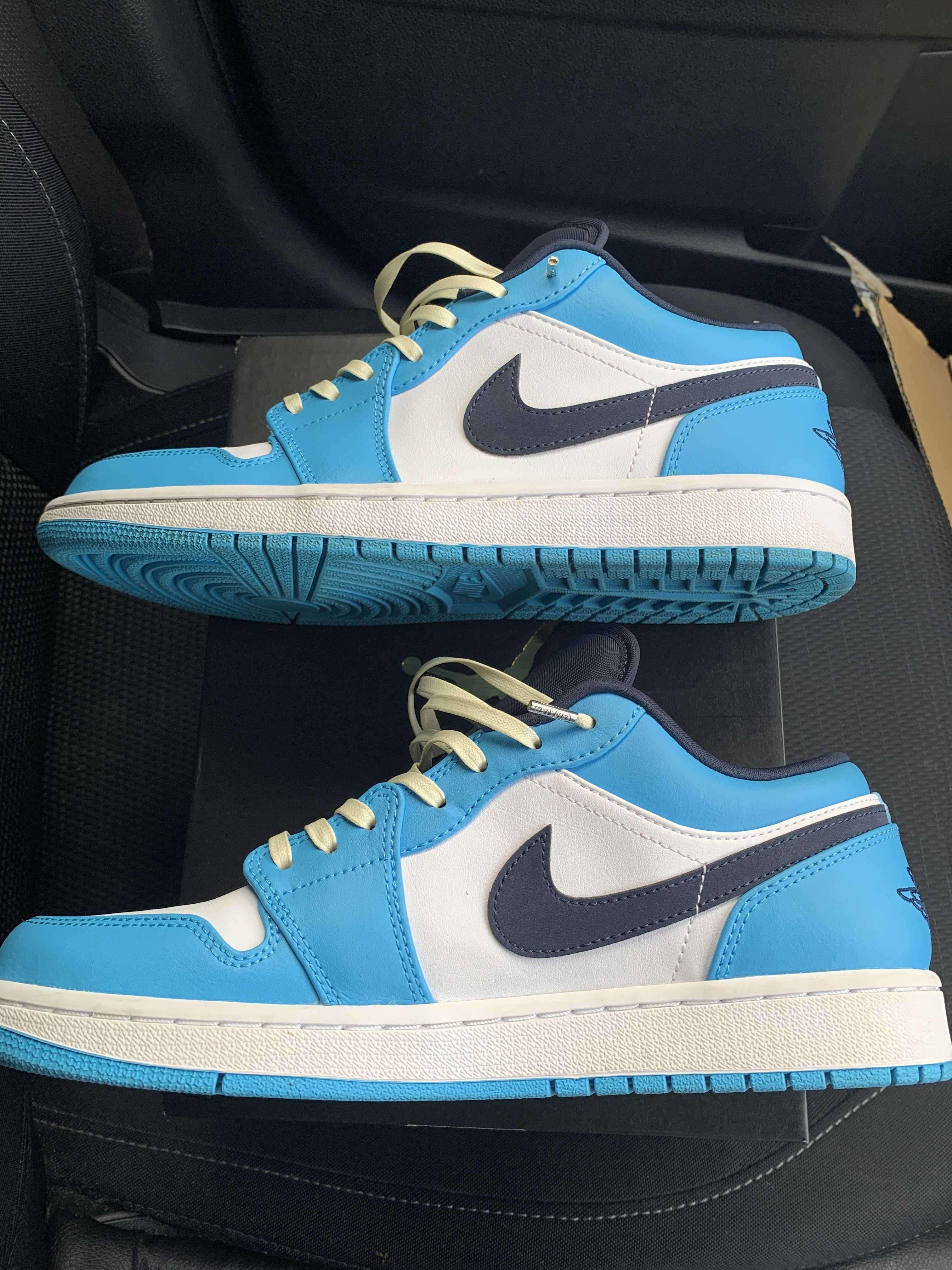 Nike Air Jordan 1 Low "University Blue"