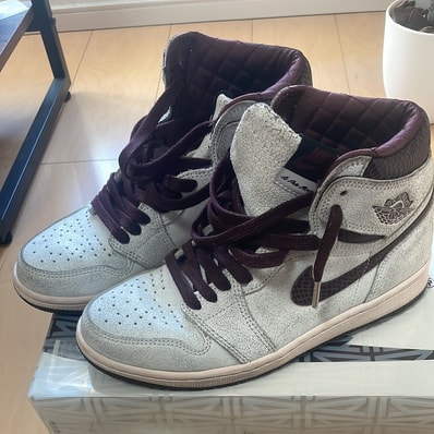 A Ma Maniere × Nike Air Jordan 1 Retro High OG "Sail and Burgundy"