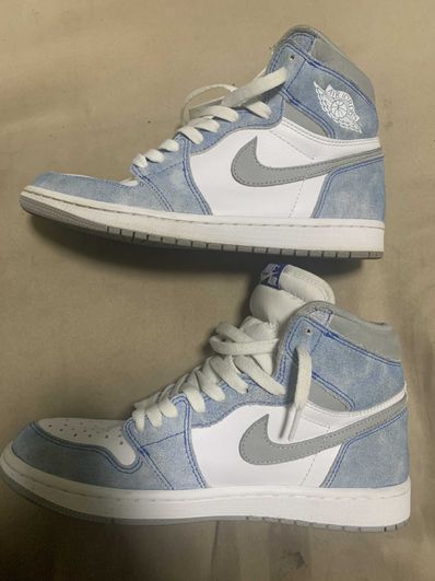 Nike Air Jordan 1 High OG "Hyper Royal"