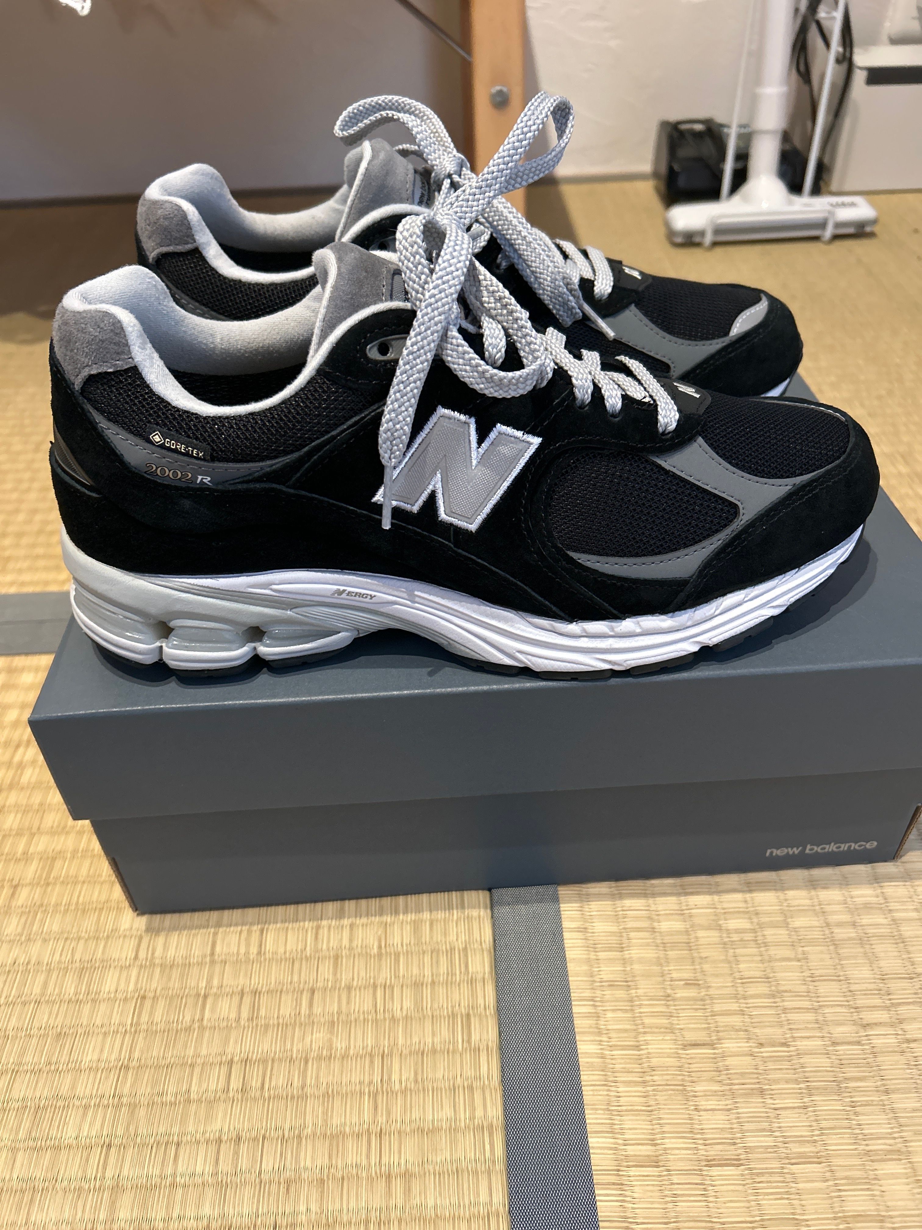 New Balance 2002R GORE-TEX "Black/Gray"