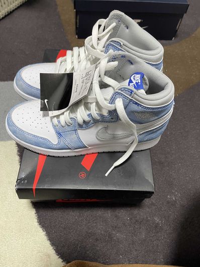 Nike GS Air Jordan 1 High OG "Hyper Royal"