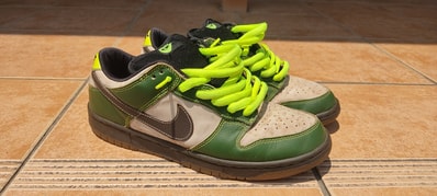 Nike SB Dunk Low "Jedi"