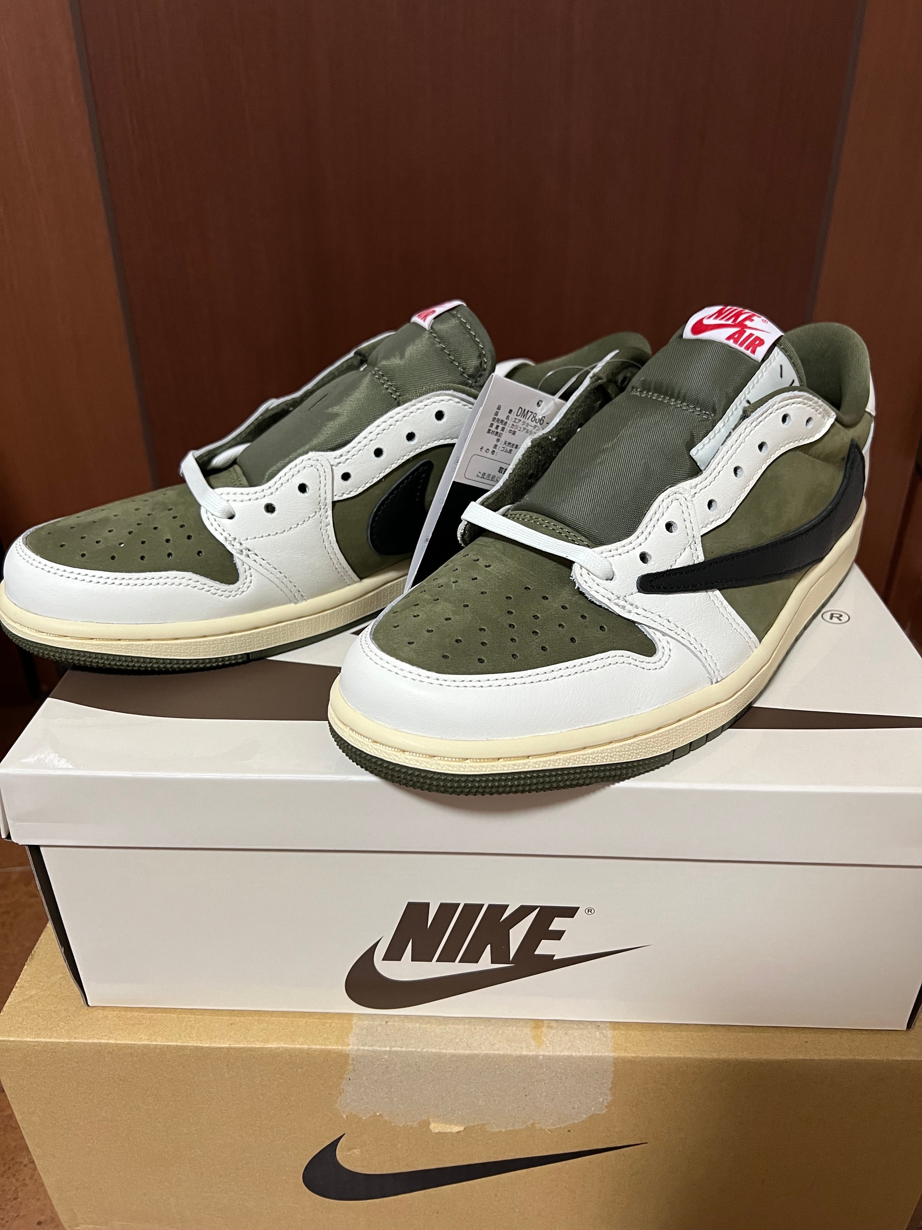 Travis Scott × Nike Air Jordan 1 Low OG SP "Reverse Olive"