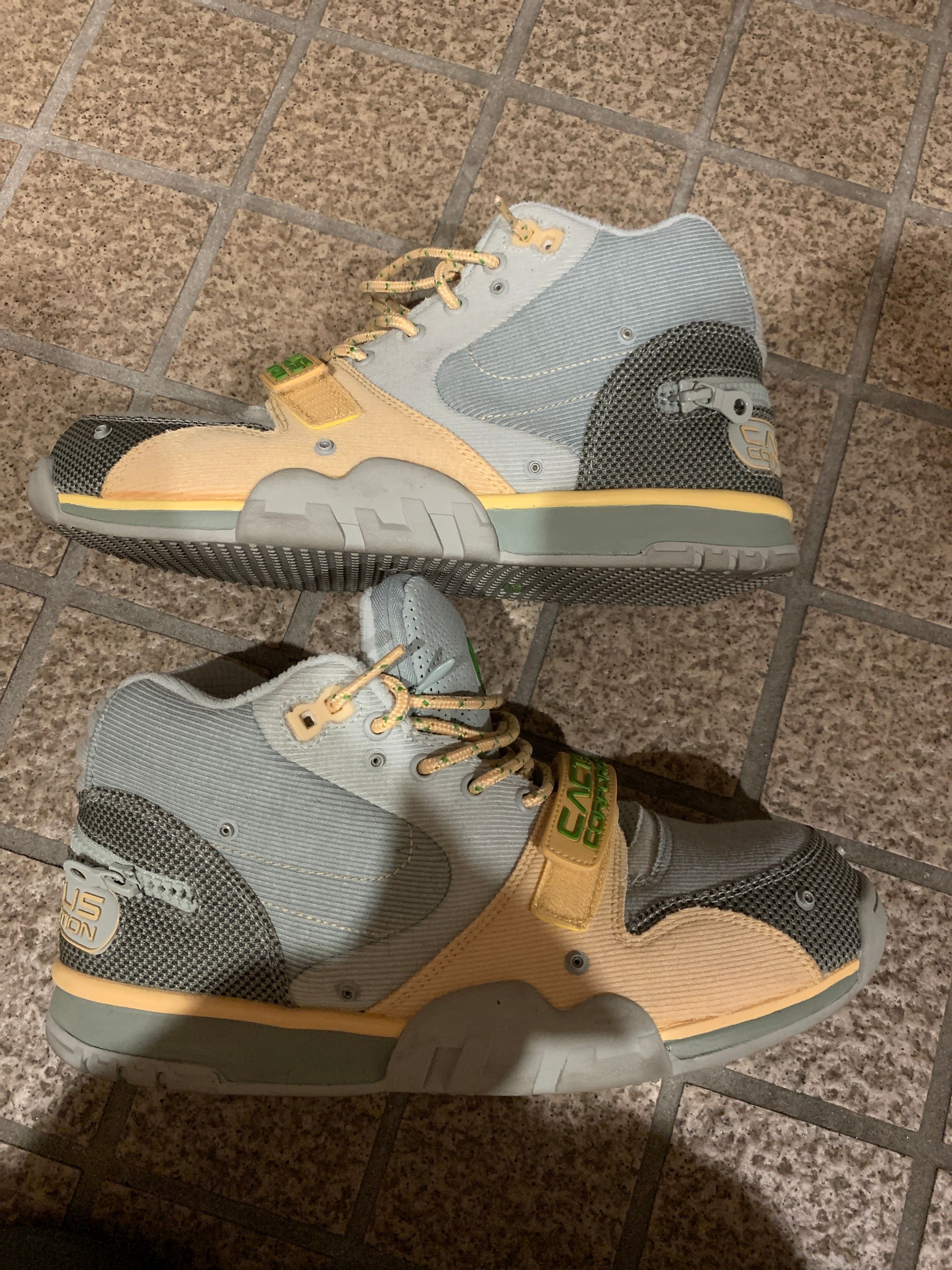 Travis Scott × Nike Air Trainer 1 SP "Grey Haze and Dusty Sage"