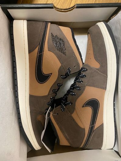 Nike Air Jordan 1 Mid SE "Dark Chocolate"