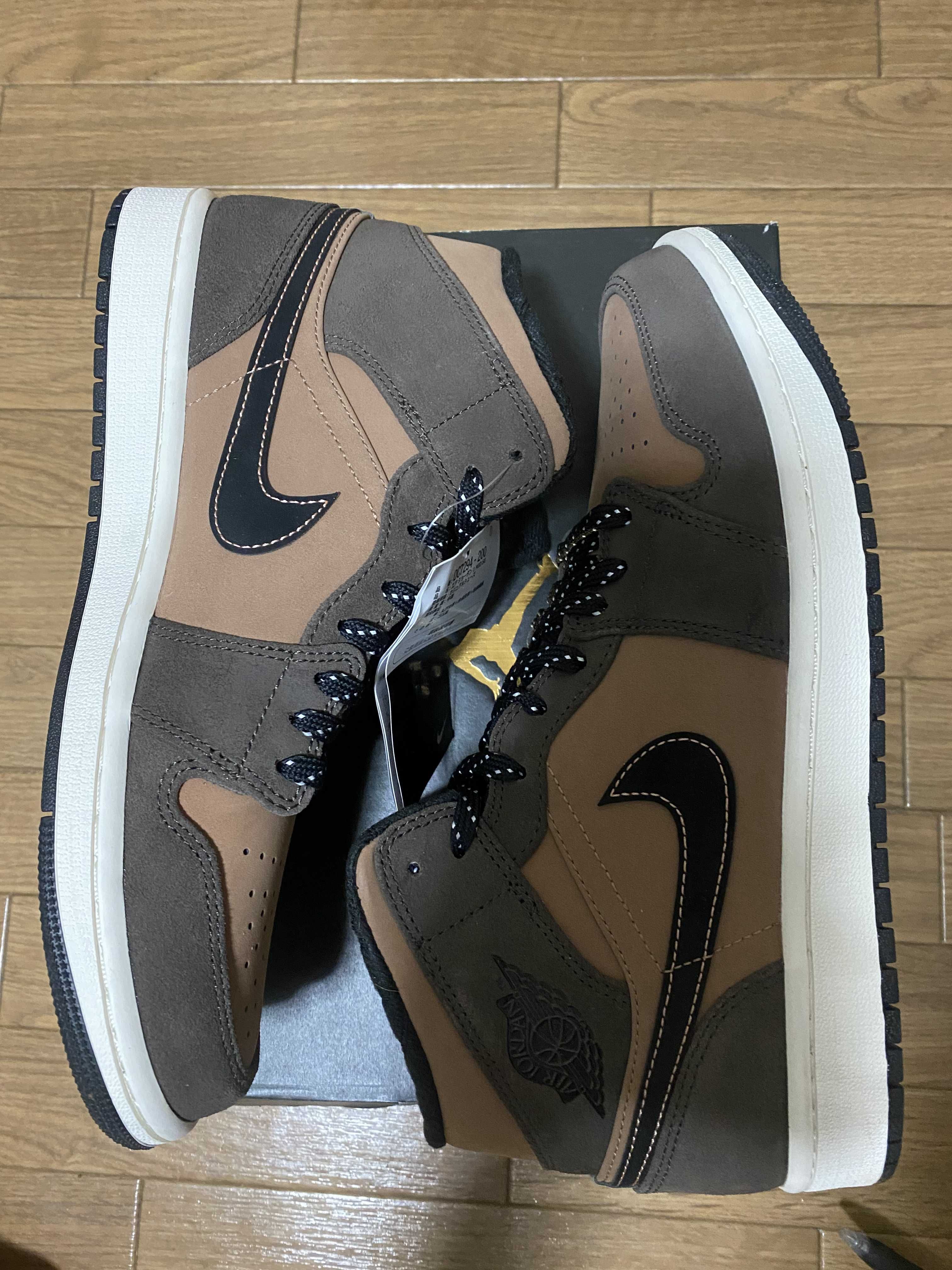 Nike Air Jordan 1 Mid SE "Dark Chocolate"