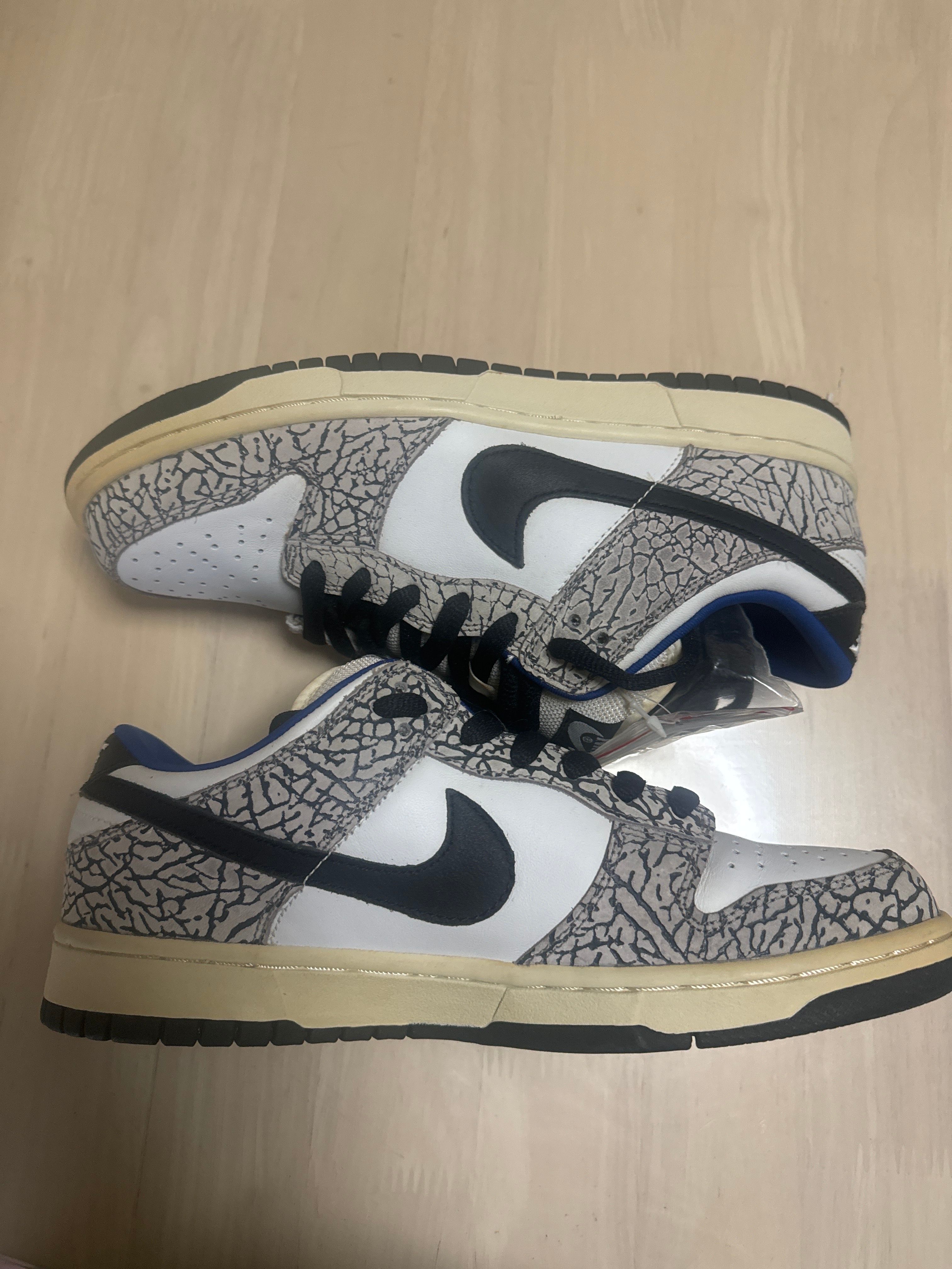 Supreme × Nike SB Dunk Low "White Cement/Safari" (2002)