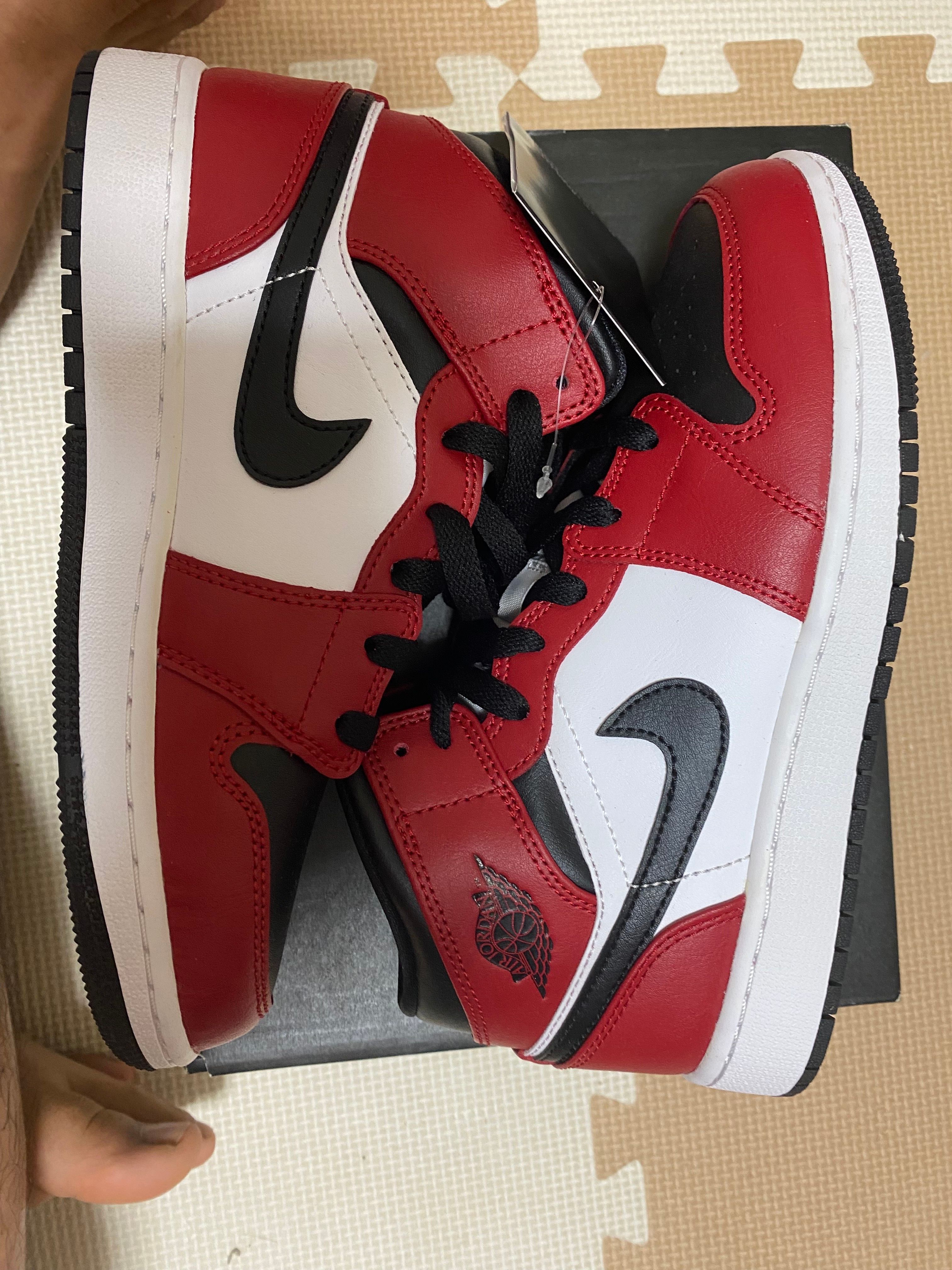 Nike GS Air Jordan 1 Mid "Black/Gym Red-White"