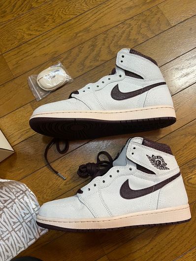 A Ma Maniere × Nike Air Jordan 1 Retro High OG "Sail and Burgundy"