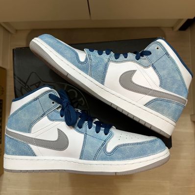 Nike Air Jordan 1 Mid SE "White/Hyper Royal/Red"