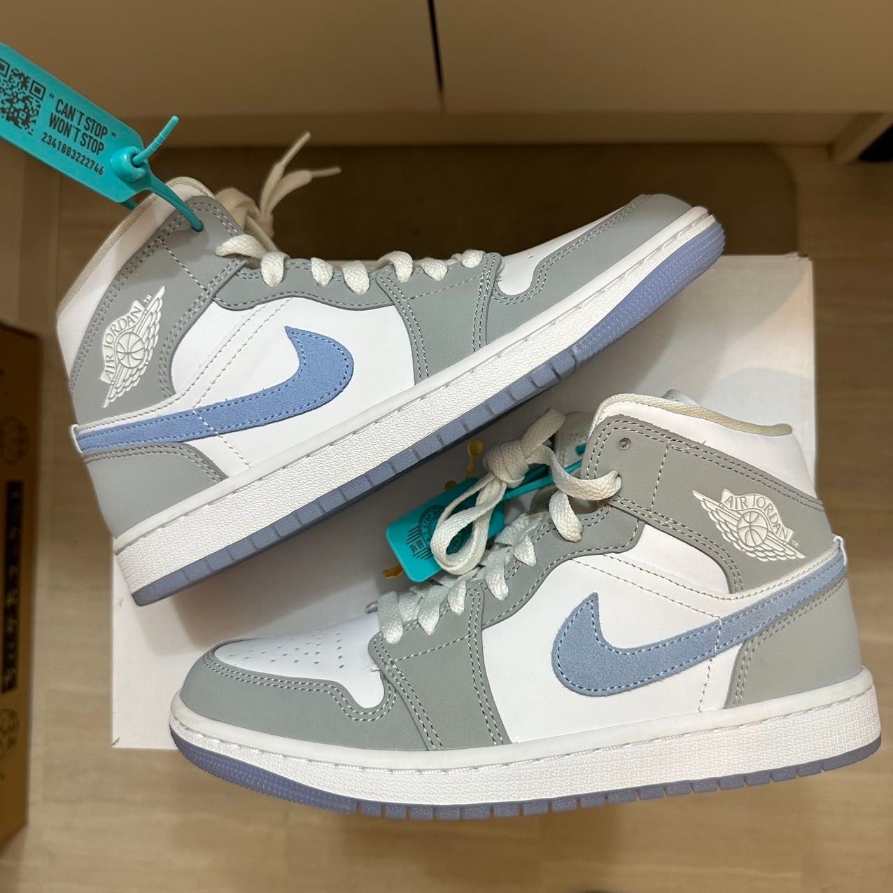 Nike Women's Air Jordan 1 Mid "Wolf Grey"