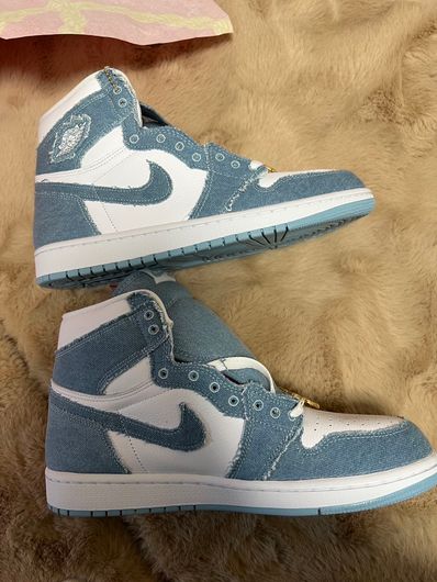 Nike Women's Air Jordan 1 High OG "Denim"