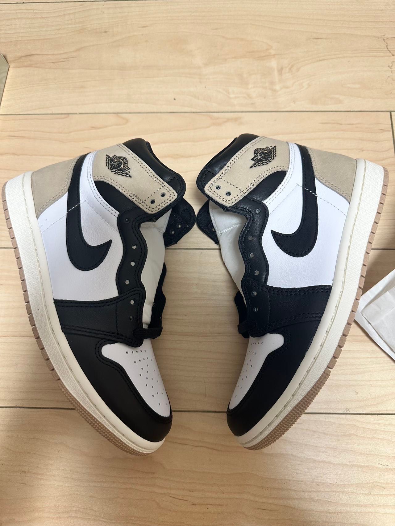 Nike Women's Air Jordan 1 Retro High OG "Latte"