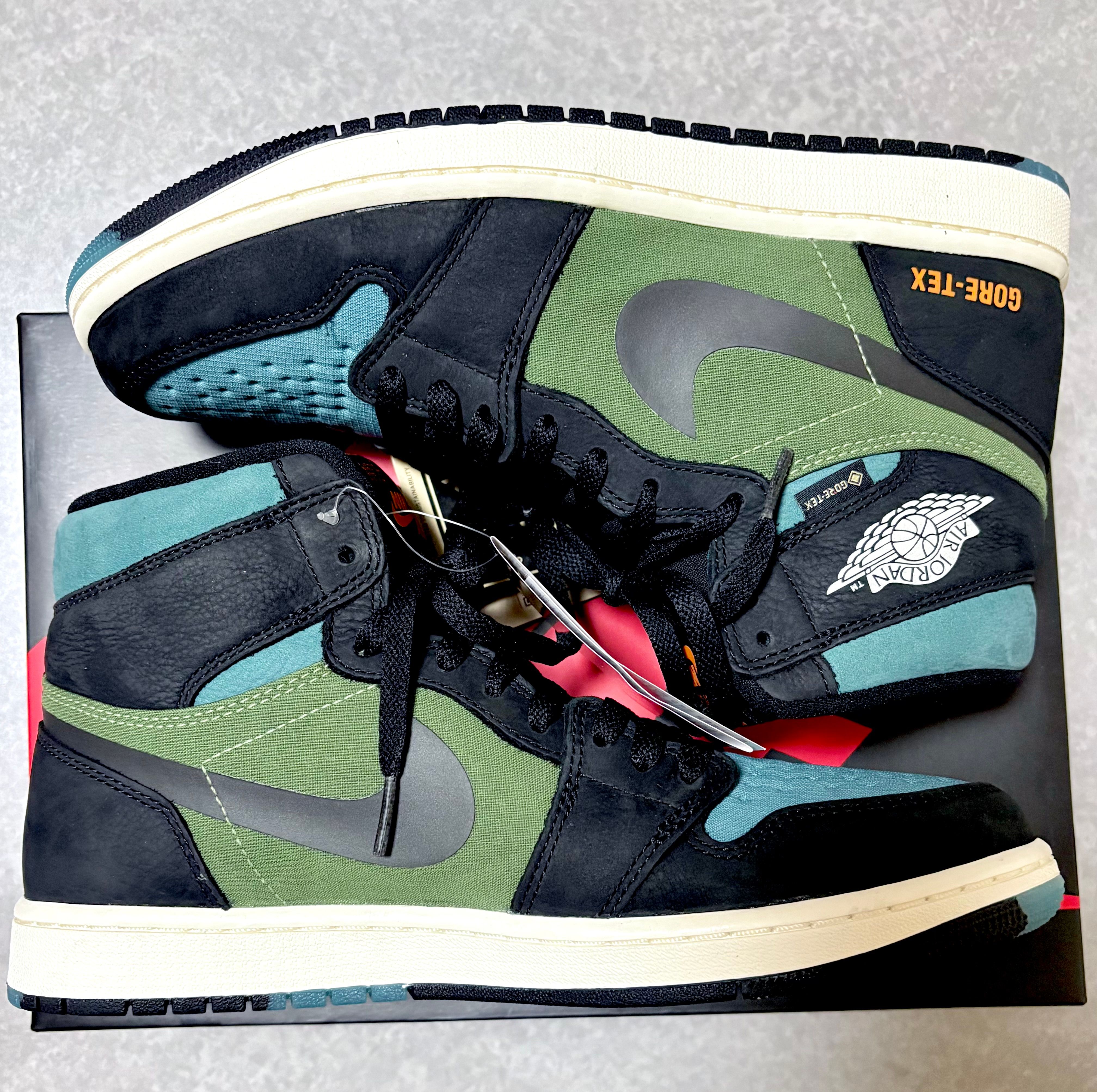 ナイキ エアジョーダン1 エレメント ゴアテックス 