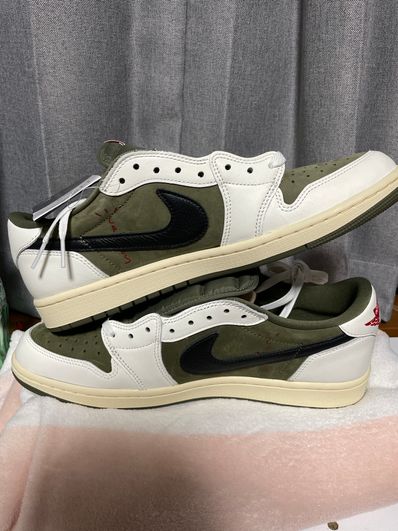 Travis Scott × Nike Air Jordan 1 Low OG SP "Reverse Olive"