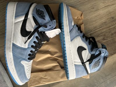 Nike Air Jordan 1 High OG "University Blue"