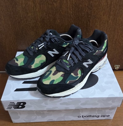 A BATHING APE × New Balance 2002R "Black"