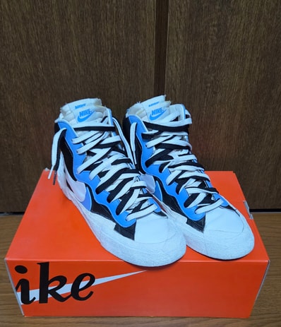 sacai × NIKE BLAZER MID "BLACK / BLUE"