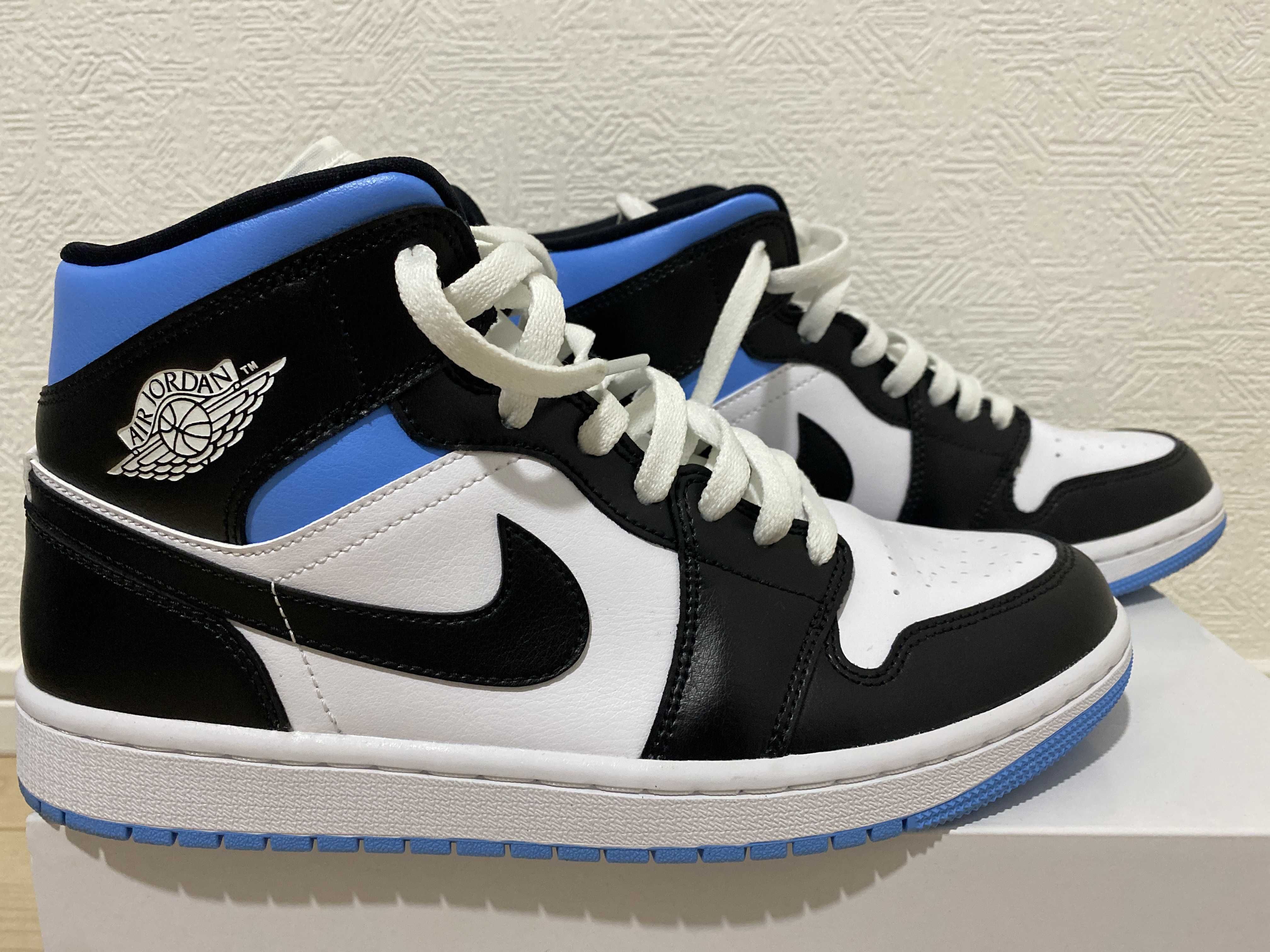 Nike Women's Air Jordan 1 Mid "Black/University Blue"