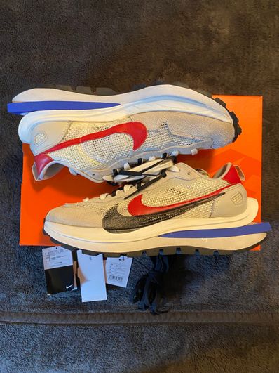 sacai × Nike Vapor Waffle "Royal Fuchsia"