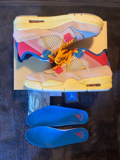 UNION × Nike Air Jordan 4 SP "Guava Ice/Light Fusion Red"