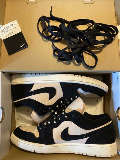 Nike Women's Air Jordan 1 Low "Black/Guava" (White Midsole)