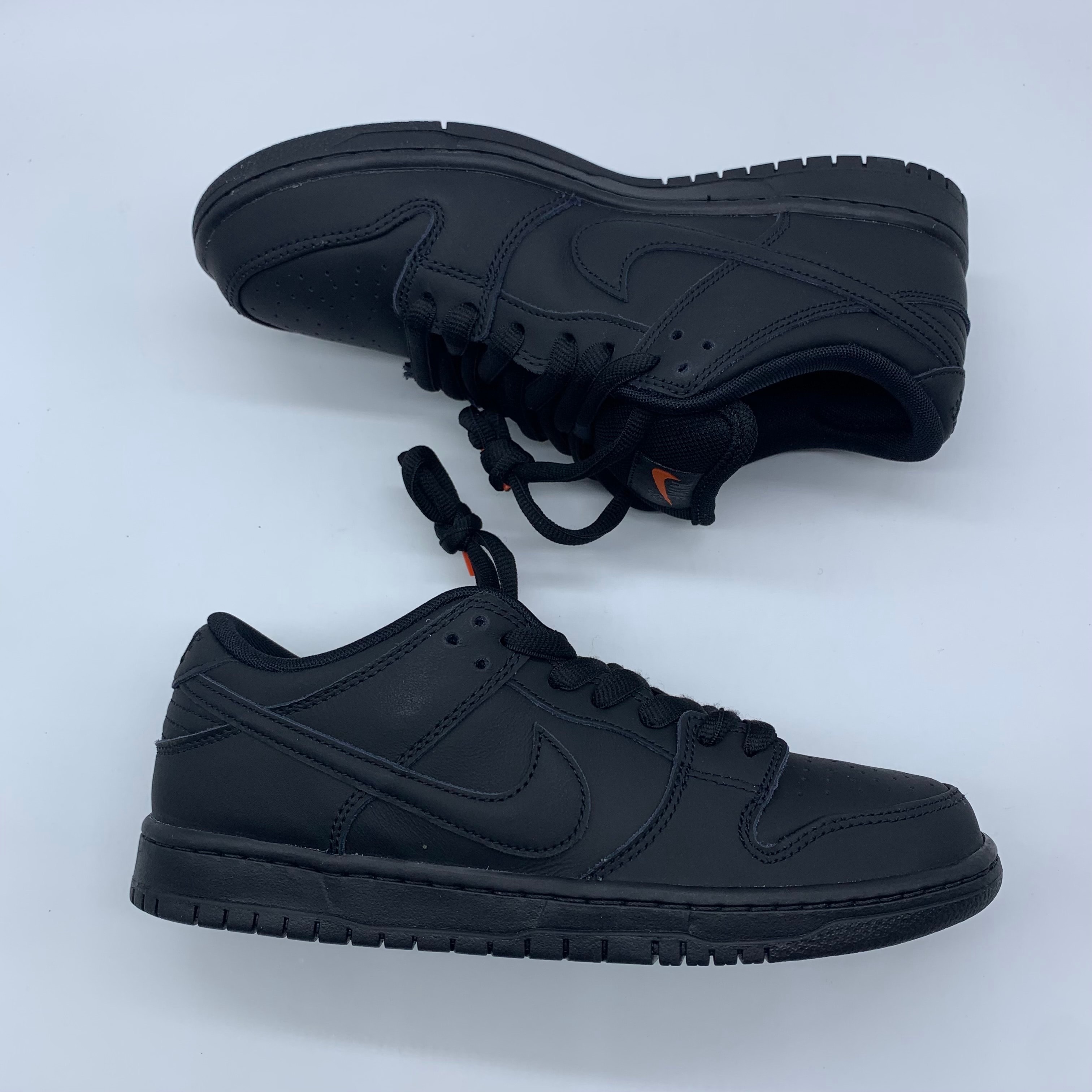 Nike SB Dunk Low Pro ISO "Triple Black"