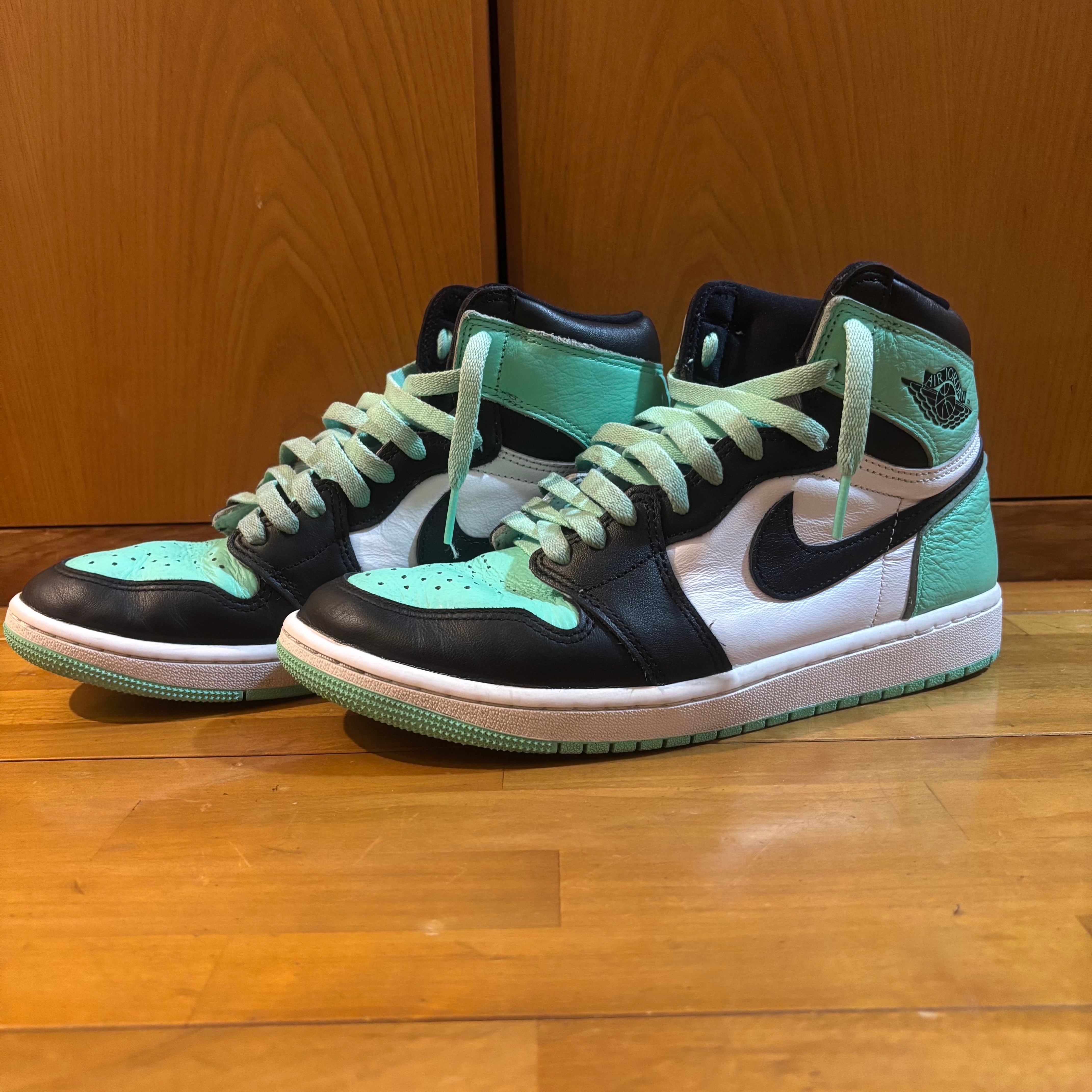 Nike Air Jordan 1 High OG "Green Glow"
