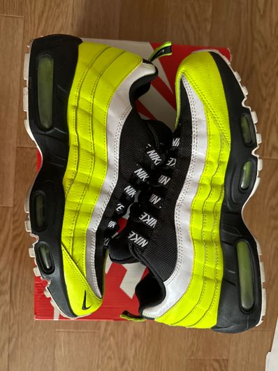 Nike Air Max 95 "Reverse Volt"