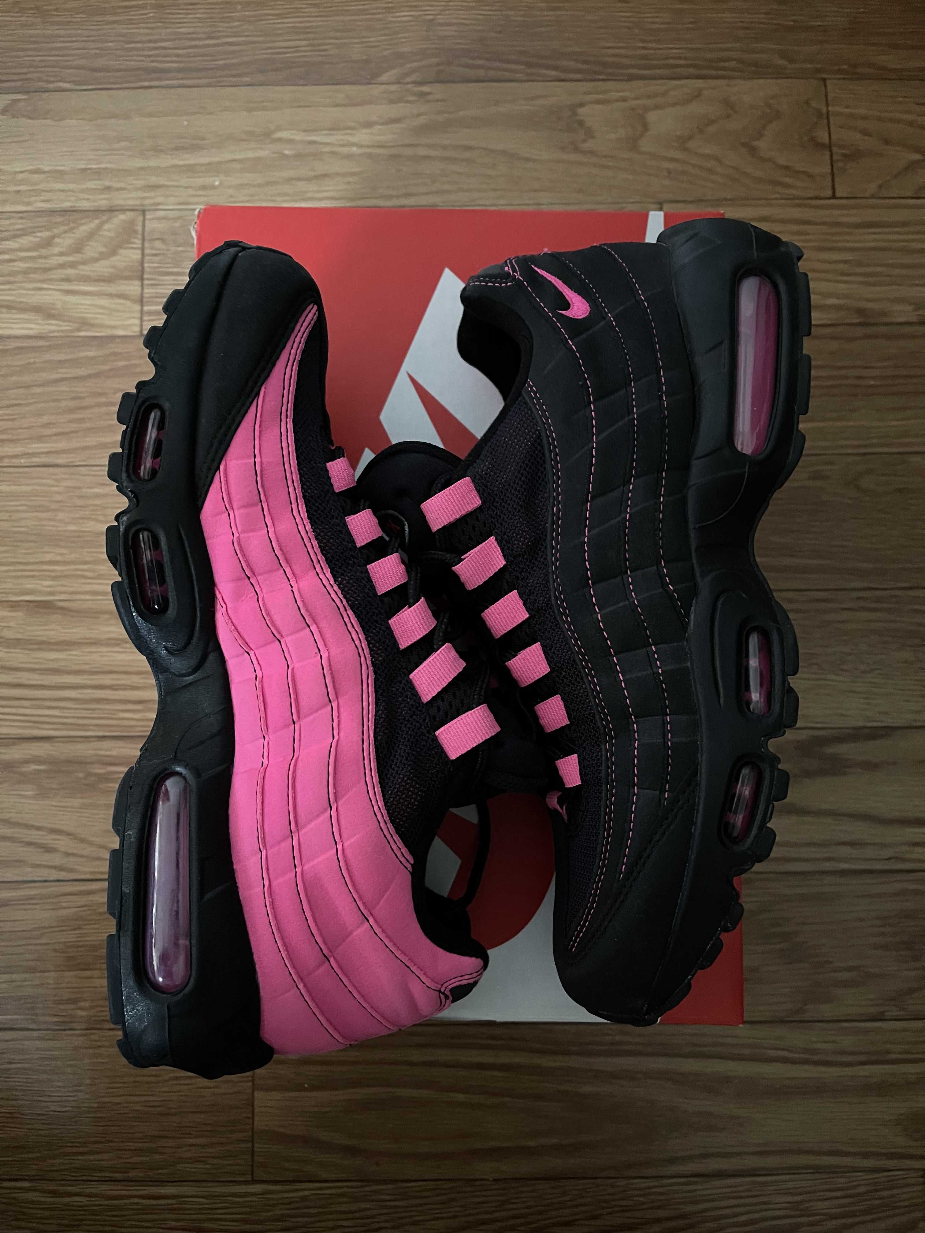 Nike Air Max 95 "Black/Pink"