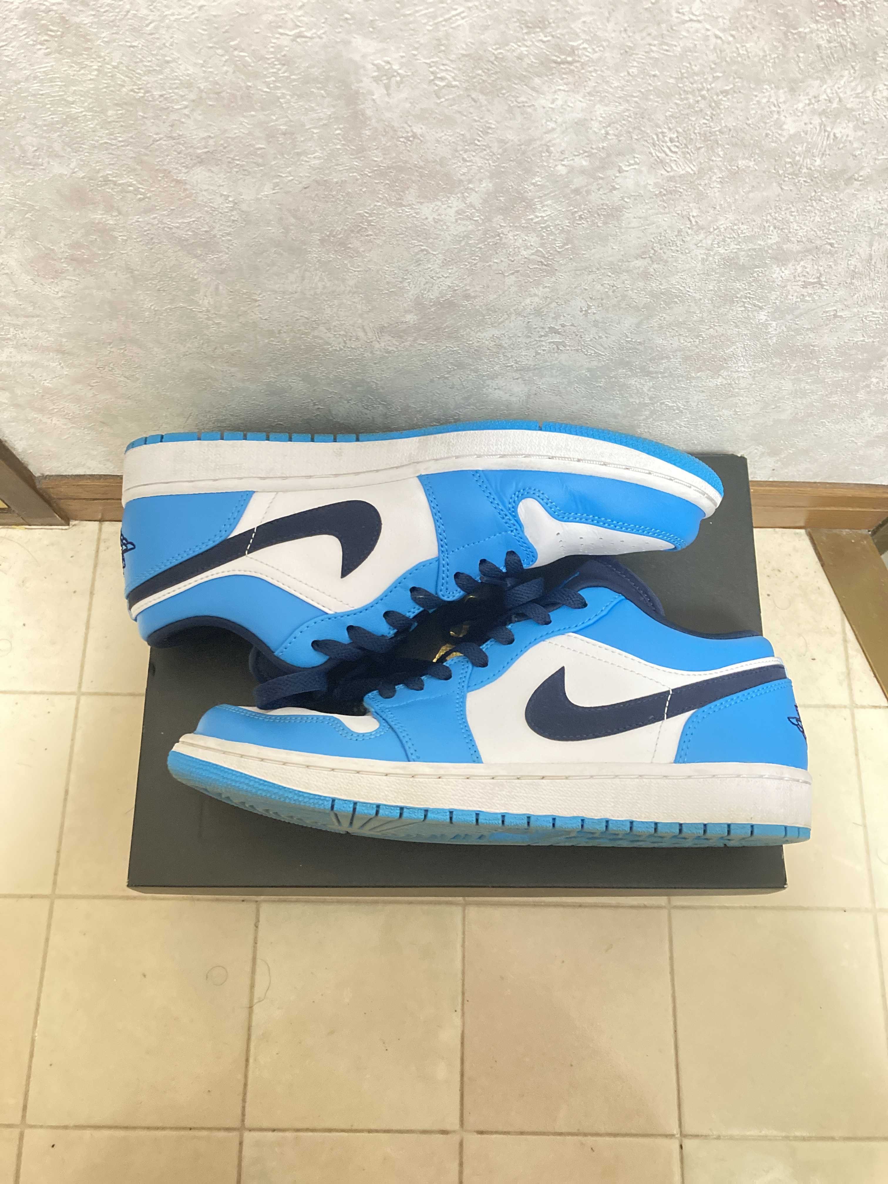 Nike Air Jordan 1 Low "University Blue"   