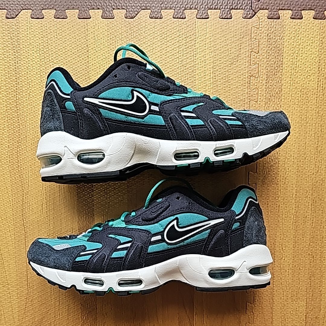 NIKE AIR MAX 96 2 SE FIRST USE "PINE GREEN/BLACK-WHITE/SAIL"