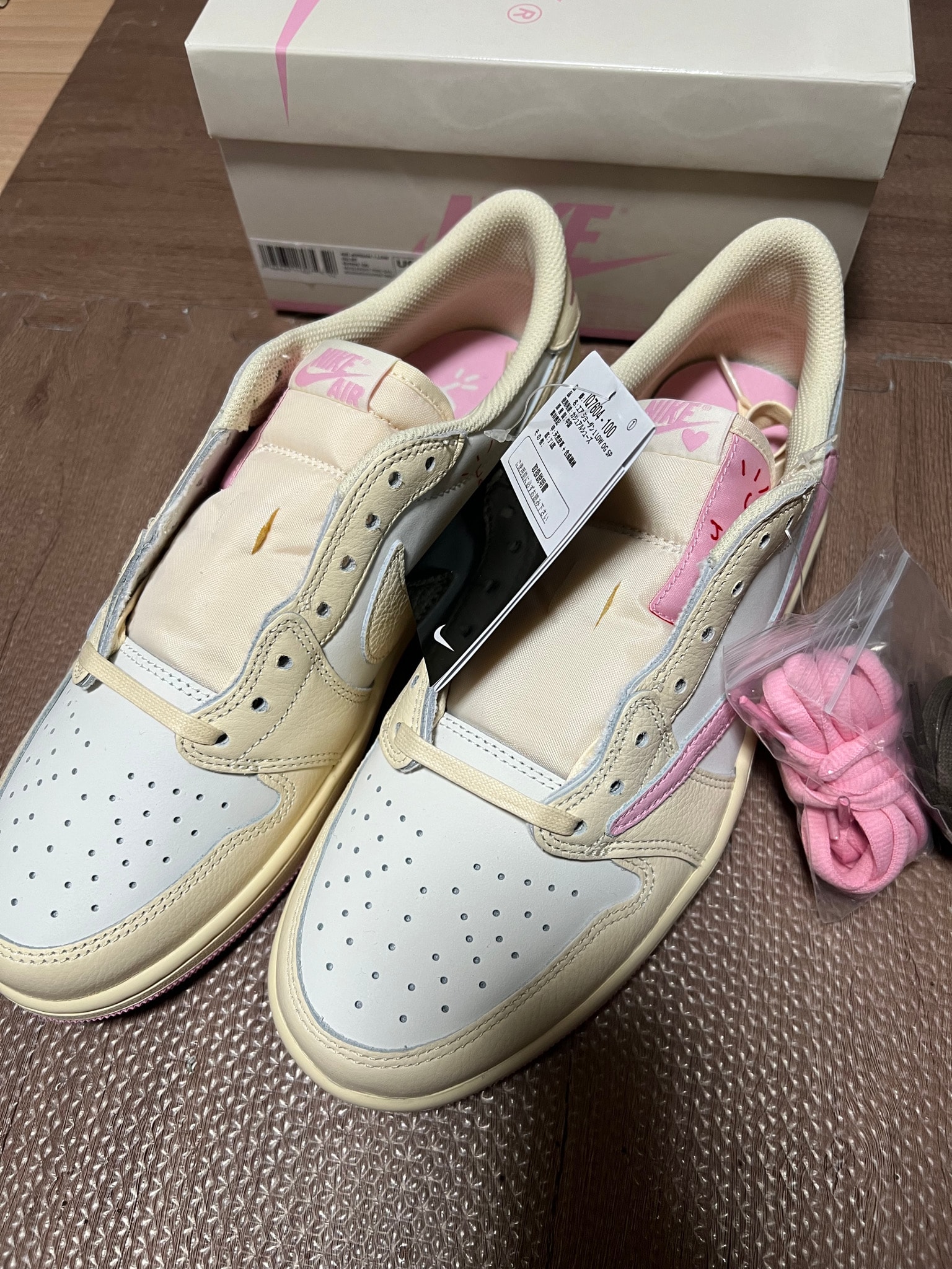 Travis Scott × Nike Air Jordan 1 Retro Low OG "Muslin/Shy Pink"