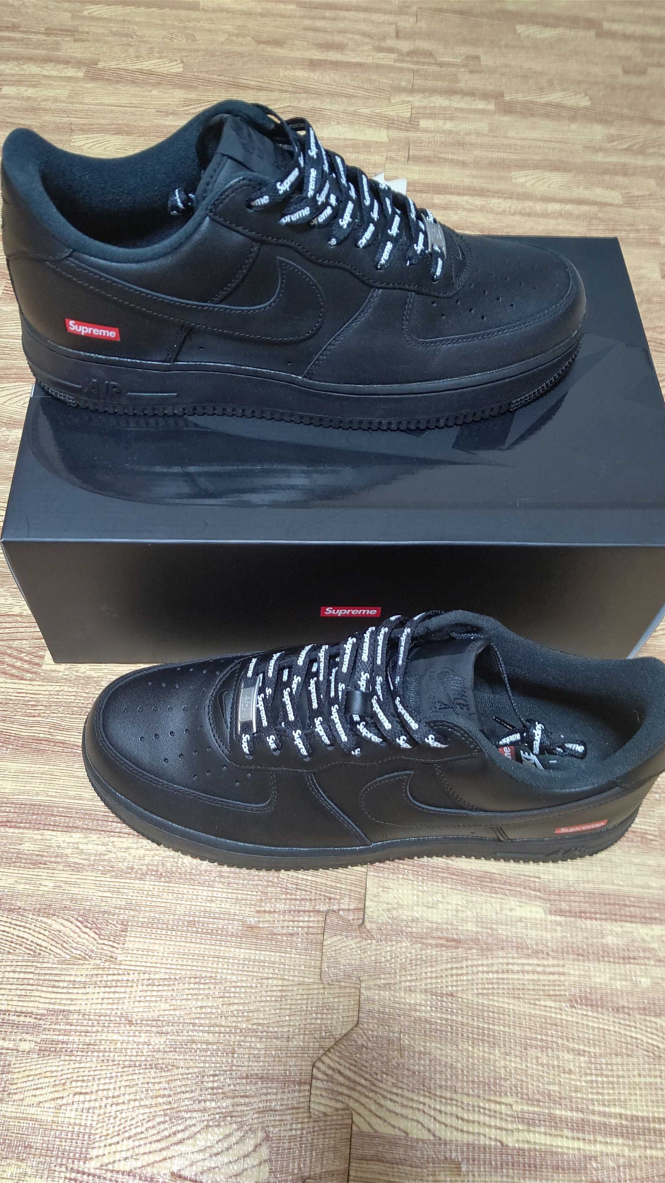Supreme × Nike Air Force 1 Low "Black"