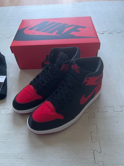 Nike Women's Air Jordan 1 Retro High OG "Satin Bred"