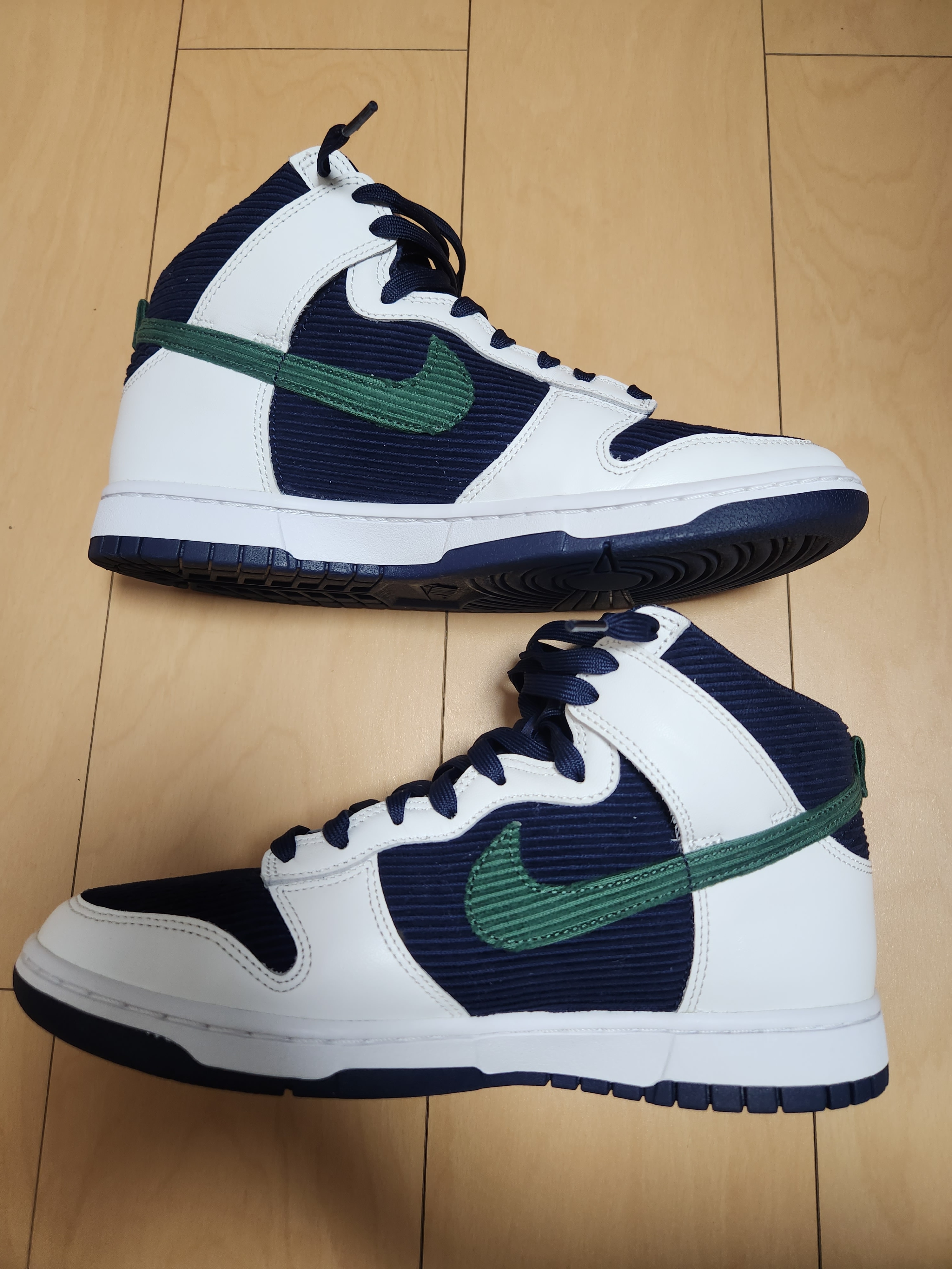 Nike Dunk High EMB "College Navy"