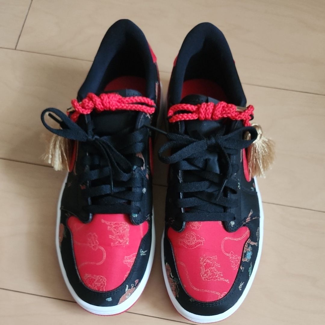 NIKE AIR JORDAN 1 LOW "CHINESE NEW YEAR"