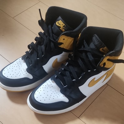 Nike Air Jordan 1 Retro High OG "Black Toe/Yellow Ochre"