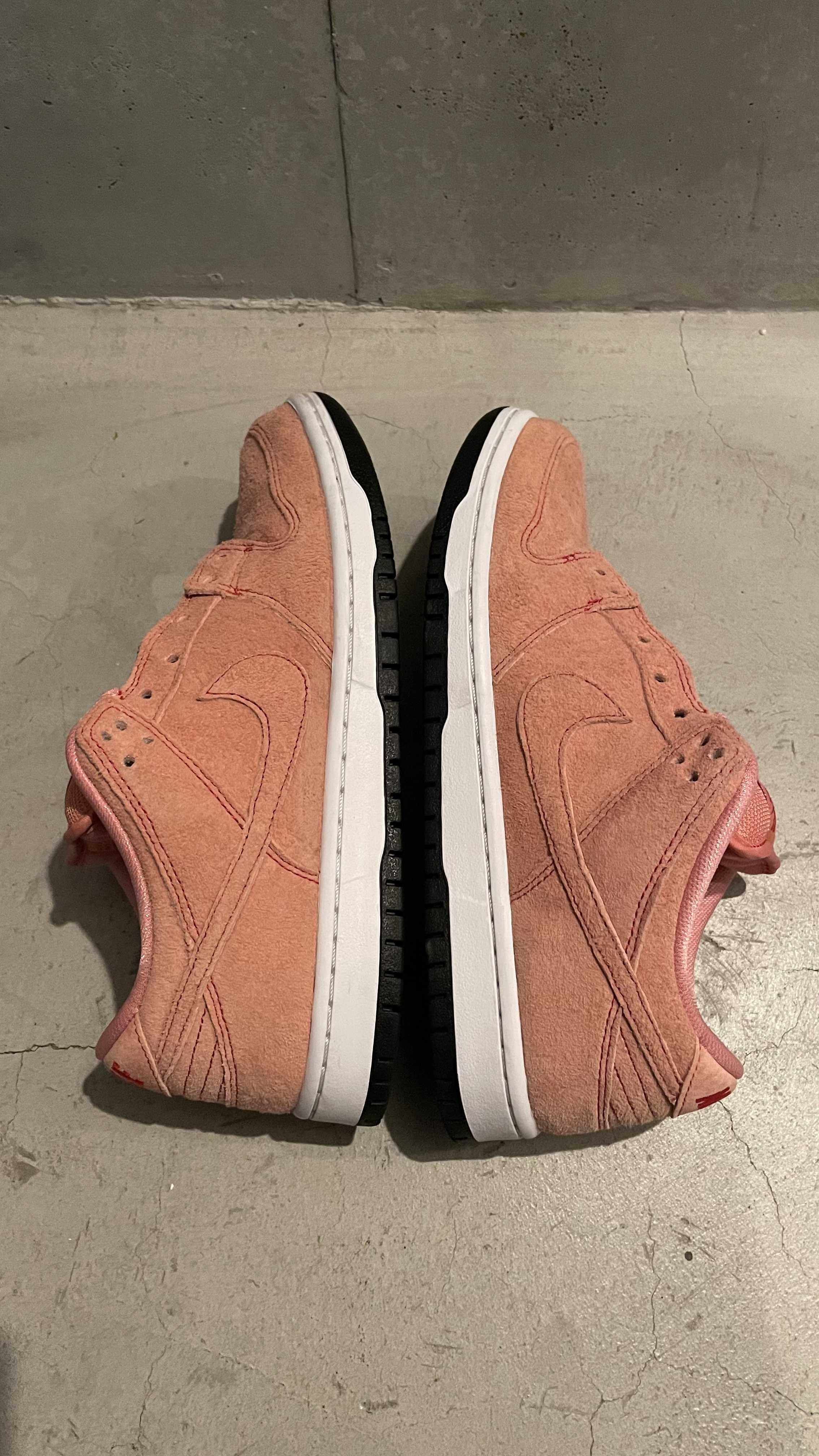 Nike SB Dunk Low "Pink Pig"