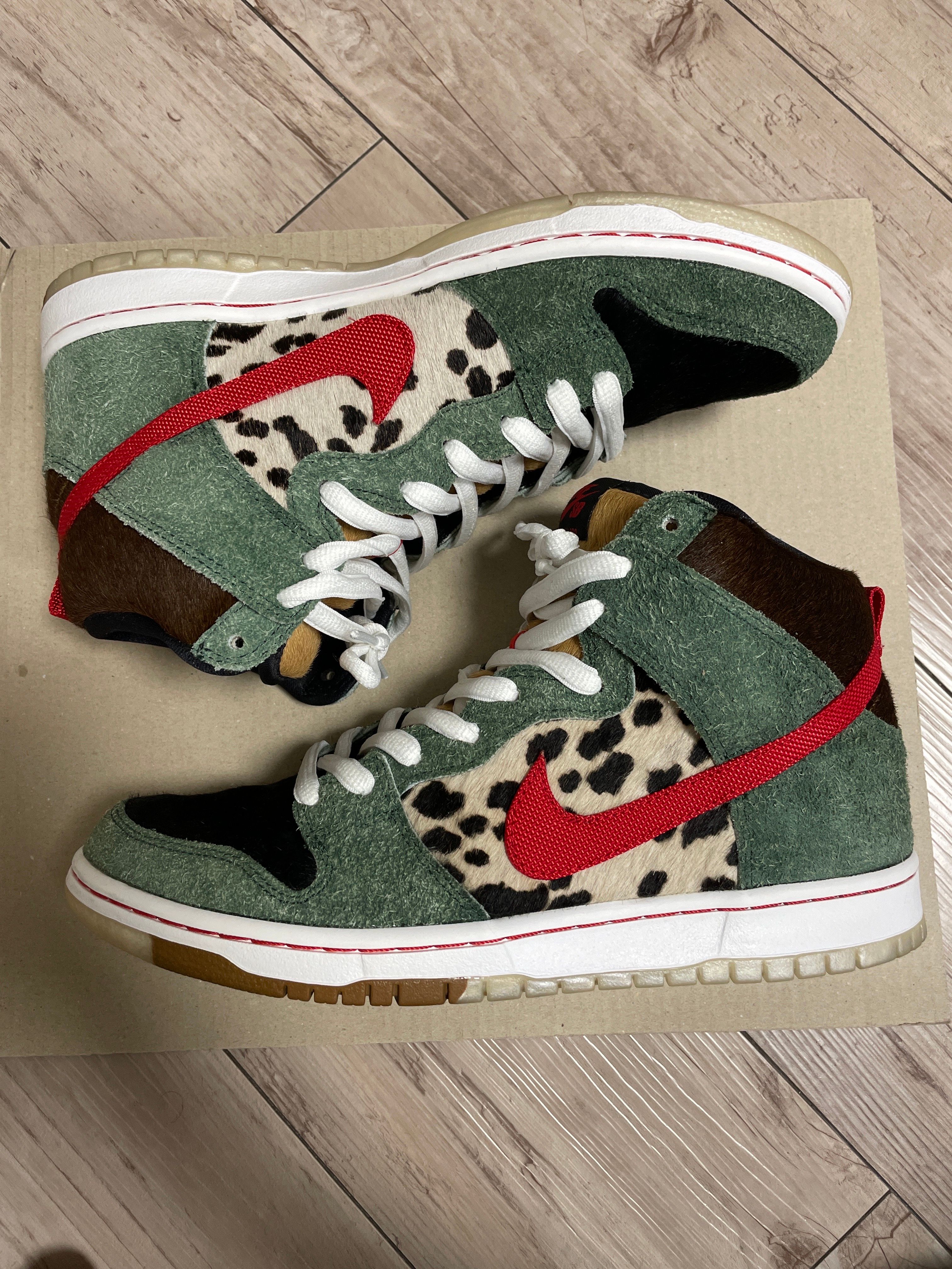 Nike SB Dunk High Pro QS "Dog Walker"