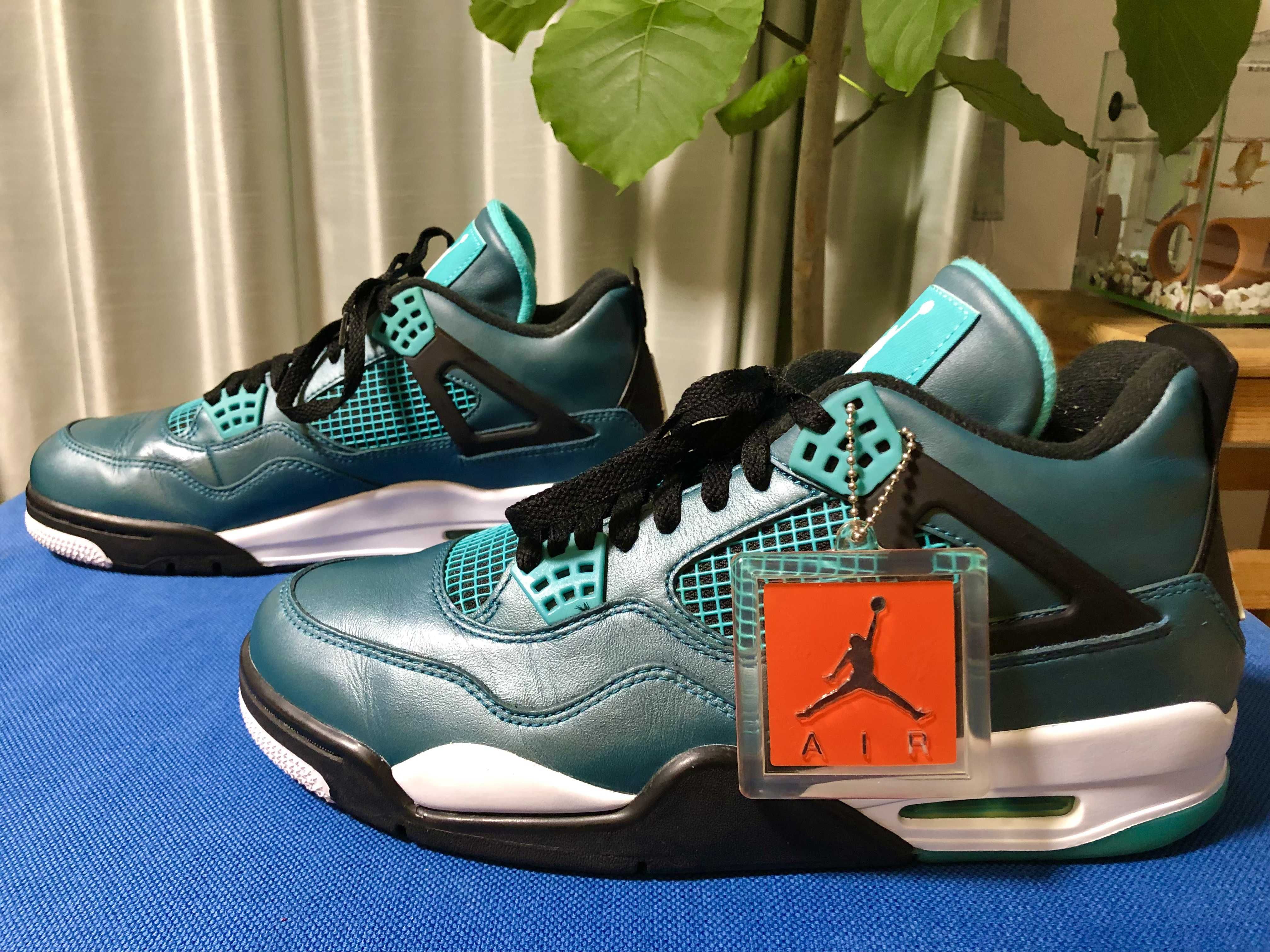 NIKE AIR JORDAN 4 RETRO "TEAL"