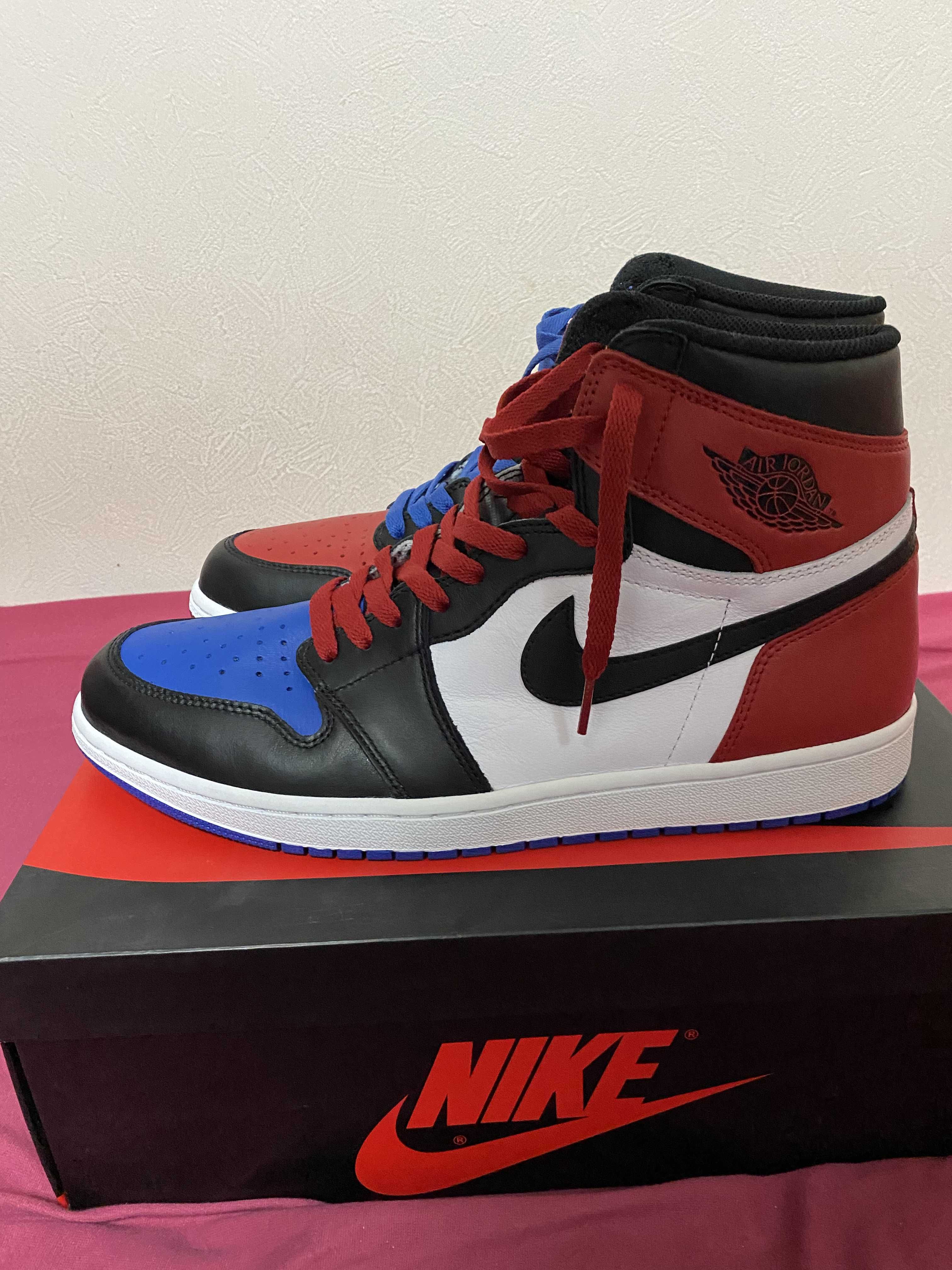 Nike Air Jordan 1 Retro High "Top 3"