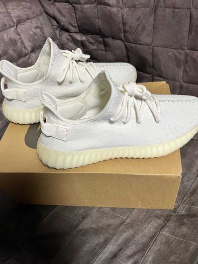 adidas YEEZY Boost 350 V2 "Cream White"
