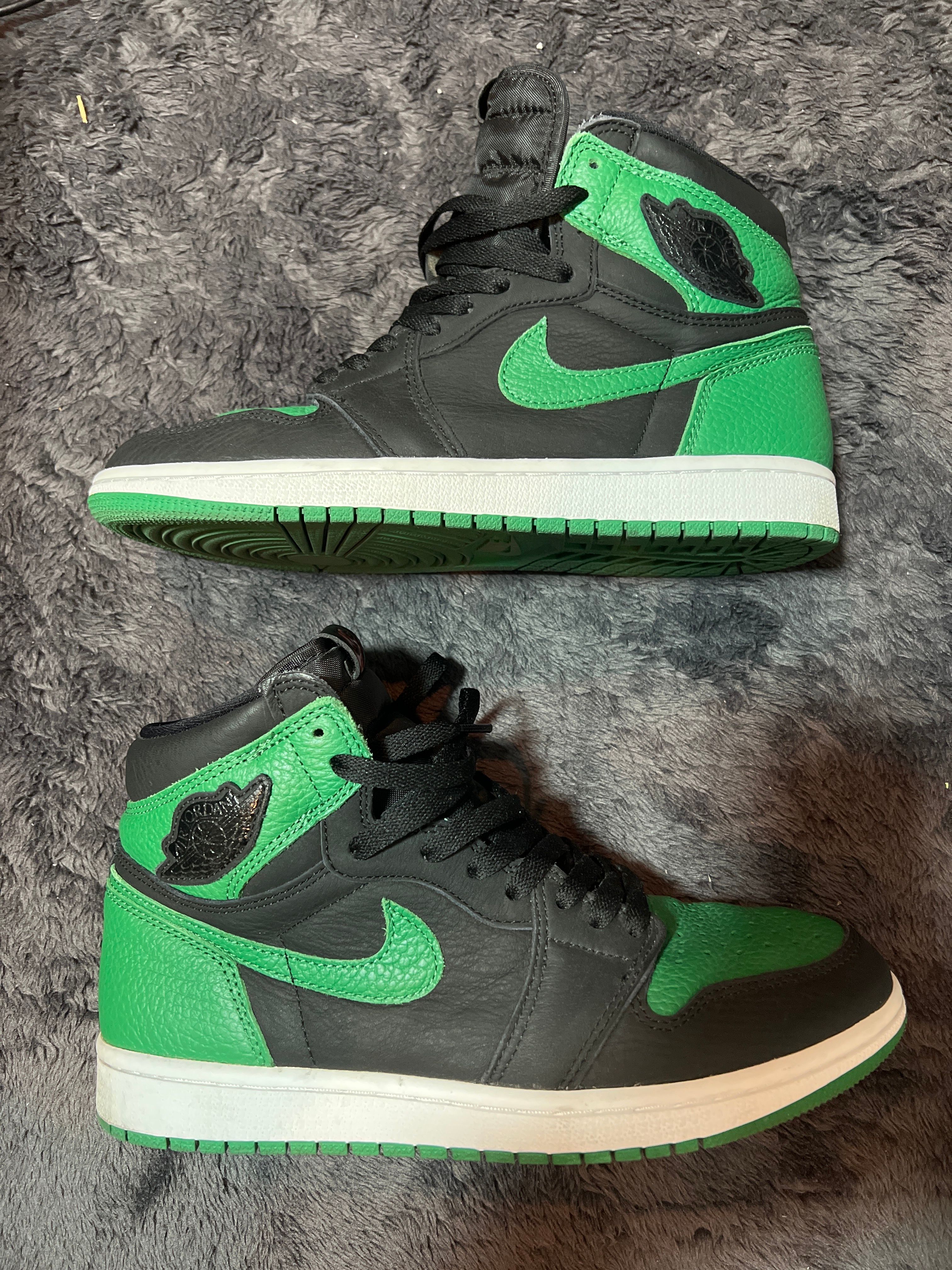 Nike Air Jordan 1 Retro High OG "Black/Pine Green" (2020)