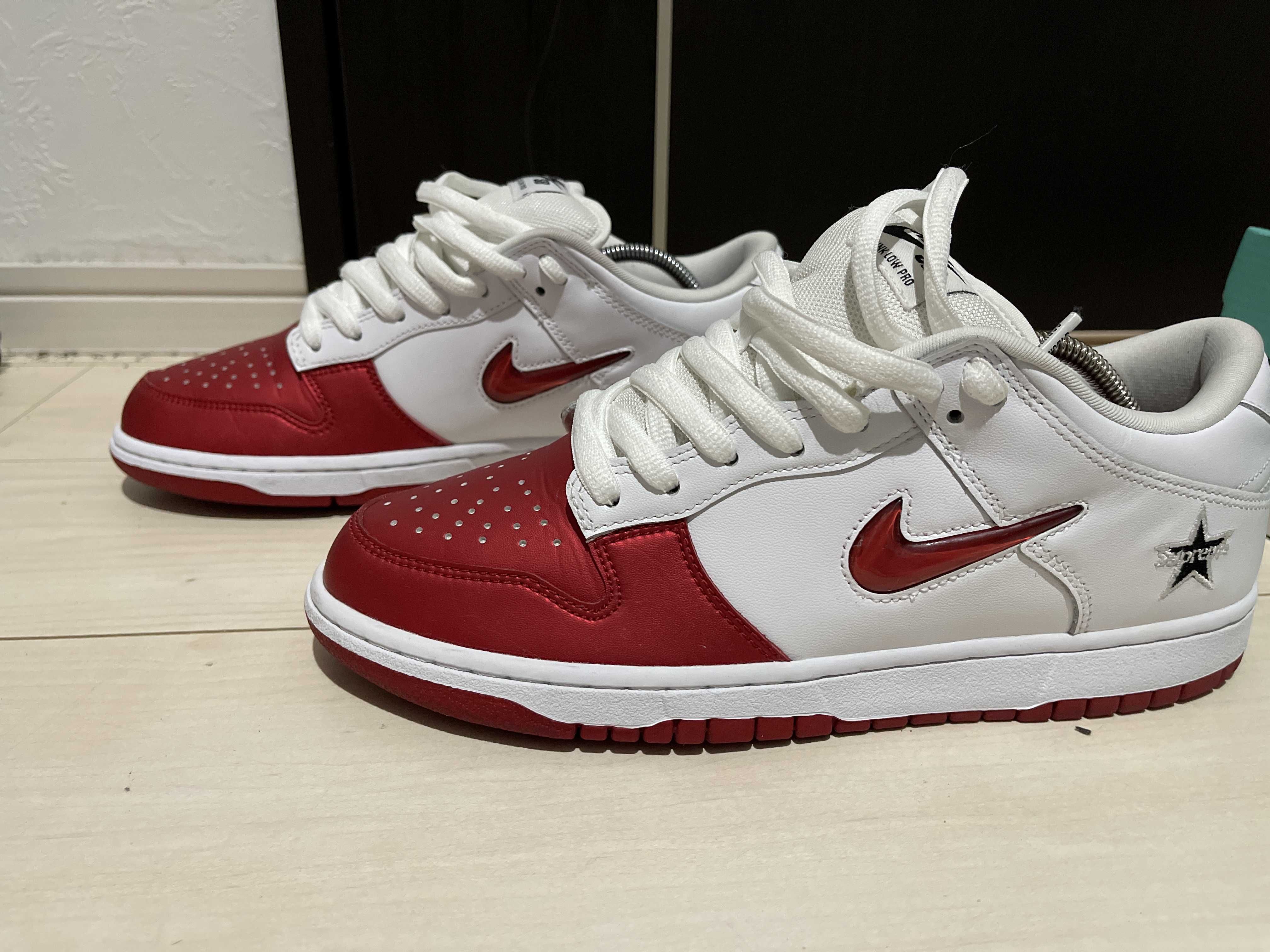 Supreme × Nike Dunk Low "Varsity Red/White"