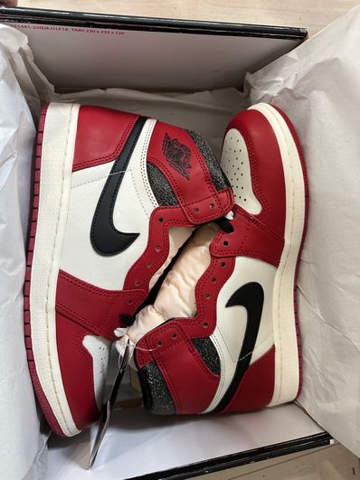 Nike Air Jordan 1 High OG "Lost & Found/Chicago"