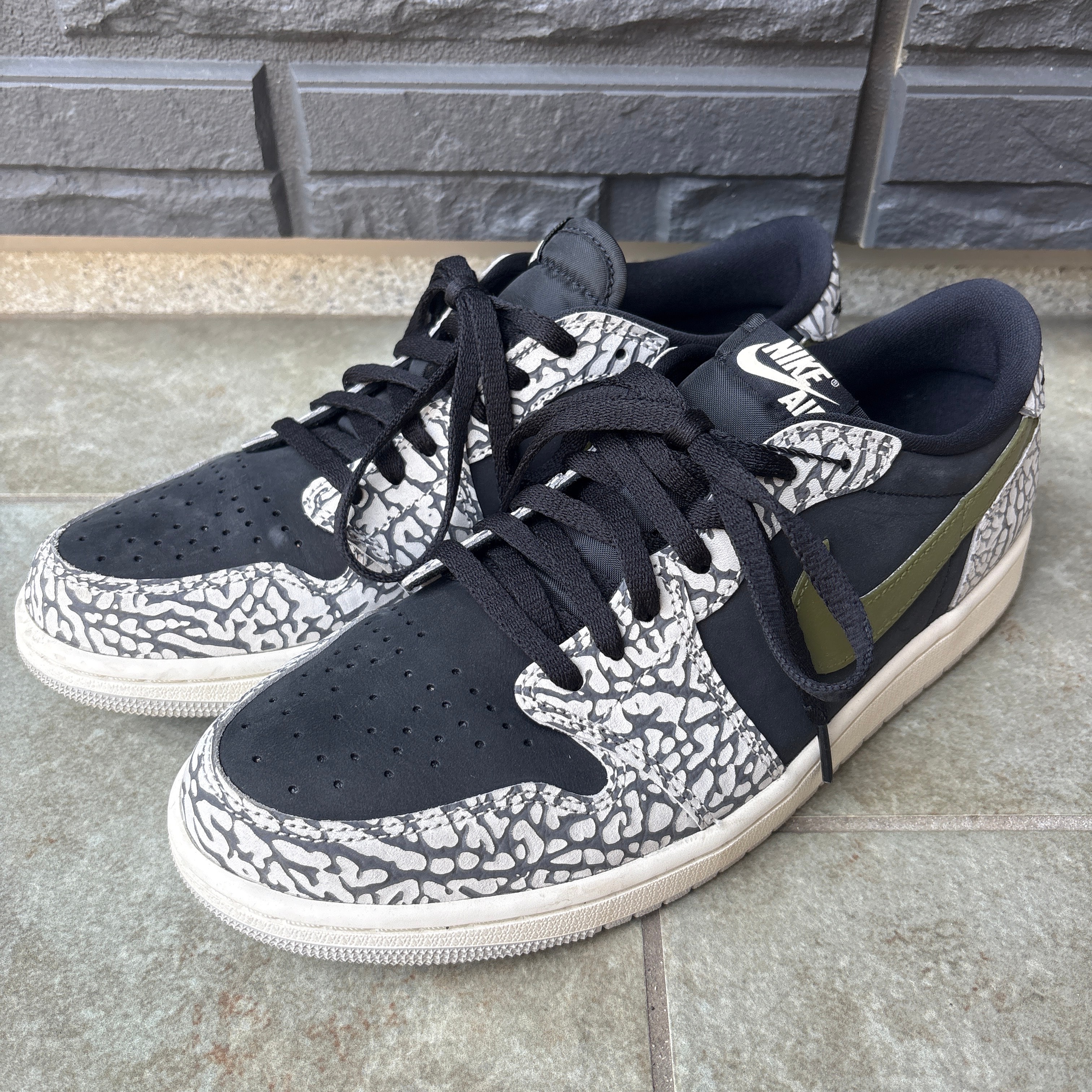 Nike Air Jordan 1 Retro Low OG "Black Cement"