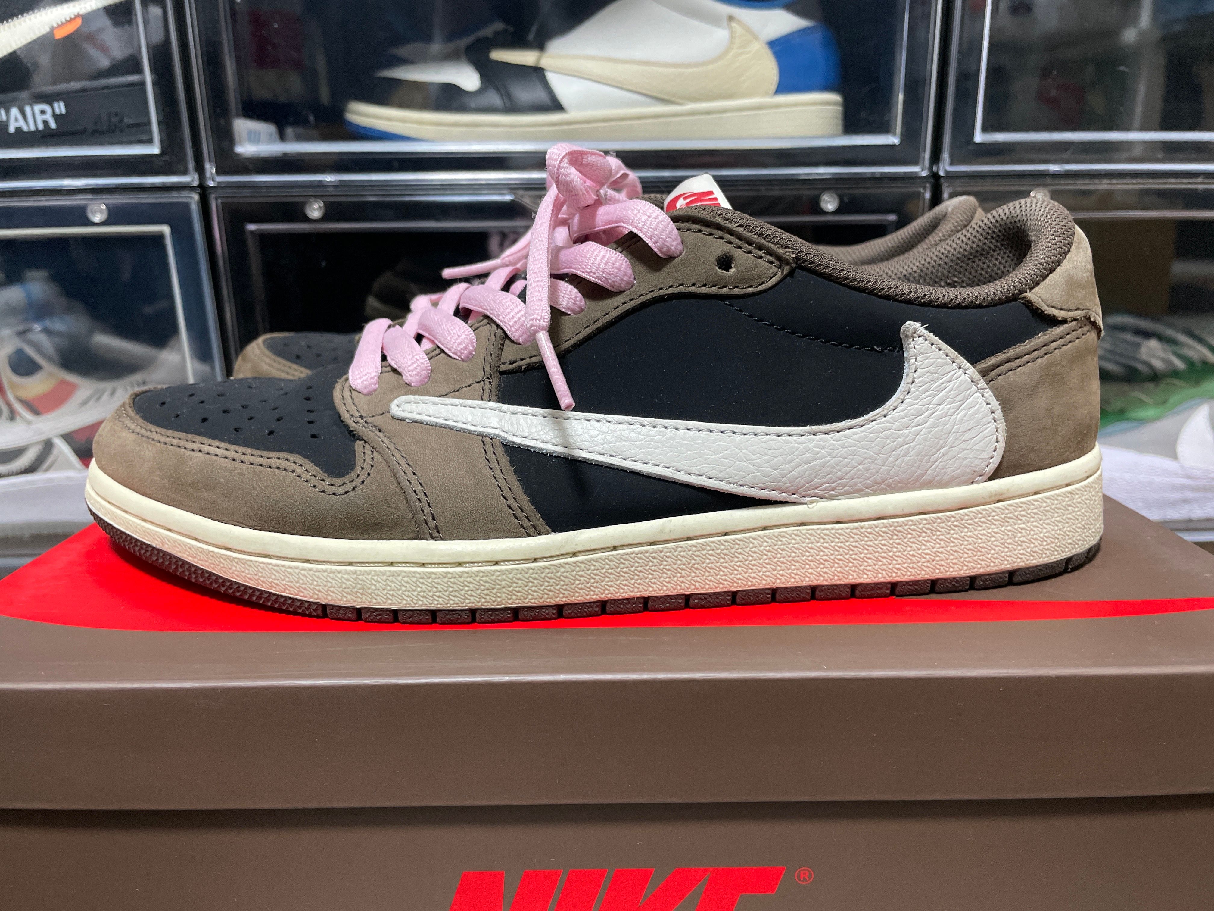 Travis Scott × Nike Air Jordan 1 Low OG SP-T "Black/Dark Mocha"